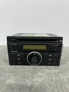 2007-2009 Nissan Versa AM/FM Radio OEM with Disc/CD Player WORKING - Bild 1 von 5