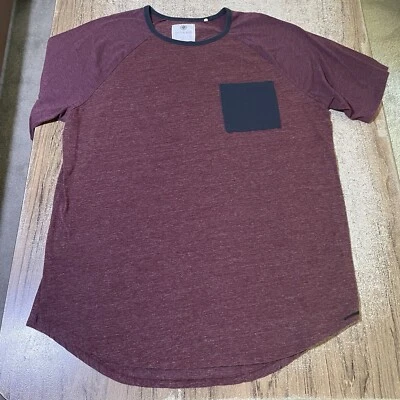 Camiseta masculina On The Byas bolso tamanho XL #31731 - Imagem 1 de 2