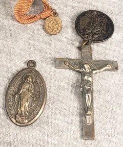 Lot of Antique Catholic Jewelry Child Miraculous Medal, Crucifix, St Christopher - Picture 1 of 13