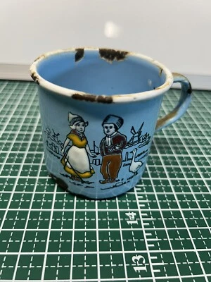 Taza Infantil Vintage Hecha en Alemania Esmalte Azul Pintado Holanda Escena Holandesa Foto 1 de 4