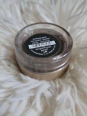bareMinerals EYECOLOR- Magnificent Pearl- HTF- NEW SEALED Mineral EYESHADOW - Image 1 of 4