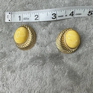 Vintage Aunt Viv Earrings Clip On Gold And Creamy Buttery Yellow  Earrings - Picture 1 of 2