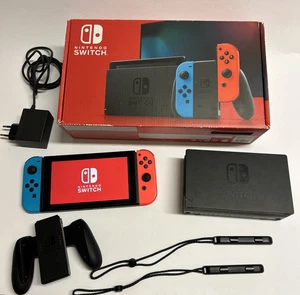 Nintendo Switch Console Blu/Rosso Neon V2 Completa con Scatola Originale - Imagen 1 de 24