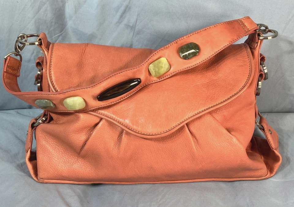 BOLSO DE CUERO MELOCOTÓN Y2K Kate Landry Cartera de Hombro GEMAS DE IMITACIÓN CON CORREA Plateado Foto 1 de 4