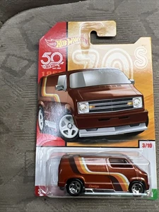 2018 Hot Wheels Custom '77 Dodge Van! Target Exclusive Throwback Serie 2! #W1 - Bild 1 von 4