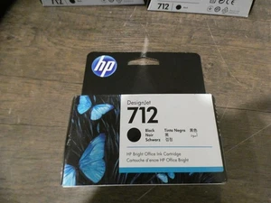 Cartuccia inchiostro ufficio HP 712 nero 3ED70A DesignJet nuova/sigillata 06/2024 scaduta - Foto 1 di 8