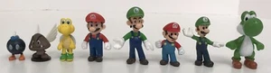 Lotto 8 figurine Nintendo Mario Luigi Yoshi Koopa Goomba Bob-omb Cake Toppers - Foto 1 di 18