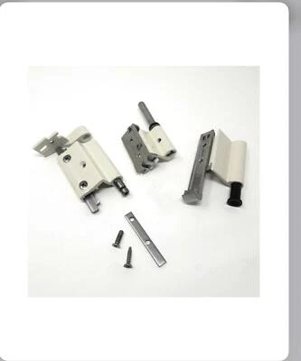 KIT CERNIERA ANTA A RIBALTA GIESSE 3D FUTURA ART04721430 VARIE FINITURE - Immagine 1 di 4