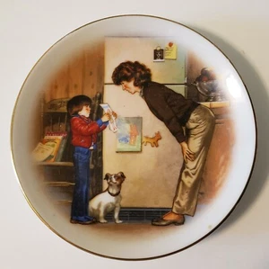 Creation of Love - AVON Mother's Day 1985 - Porcelain - 22K gold painted edges - Picture 1 of 2