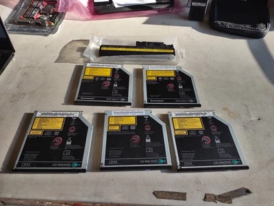 Batería IBM P/N 92P1090/92P1091 e IBM Lenovo CD-RW/DVD unidades internas mixtas Foto 1 de 4