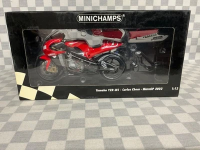 1/12 MINICHAMPS SIGNED CARLOS CHECA YAMAHA YZR -M1 MOTO GP 2002 - Image 1 of 4