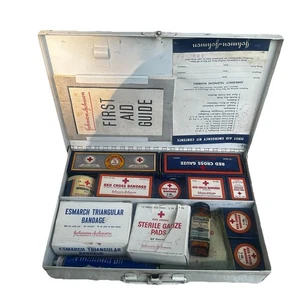 Vintage NOS 1940s Johnson and Johnson First Aid Auto Kit All Original Contents - Picture 1 of 14