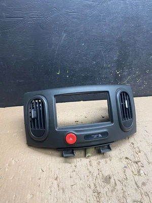 Nissan Cube 2009 a 2014 tablero central radio bisel panel de ajuste T8813 DG Foto 1 de 4