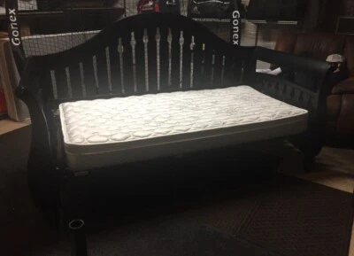 Leggett & Pratt Fraser day bed with trundle - Image 1 of 3