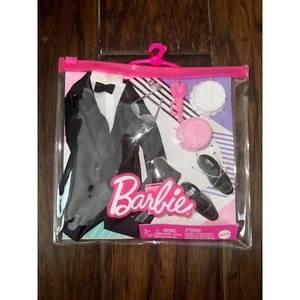 Neu mit Etikett! Mattel Barbie Braut Smoking Outfit und Zubehör Fashion Pack - Bild 1 von 3