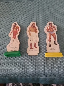 1985 WRESTLING GAME PIECES - Picture 1 of 12