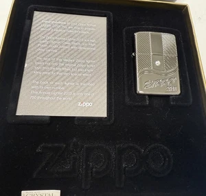 ZIPPO 2013 ANUAL HIELO NEGRO SWAROVSKI EDICIÓN LIMITADA ARMADURA ENCENDEDOR SIN DISPARAR N CAJA FL155 - Imagen 1 de 6