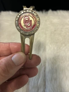 Vintage OU University Of Oklahoma Sooners Golf Repair Divot Tool - Picture 1 of 6
