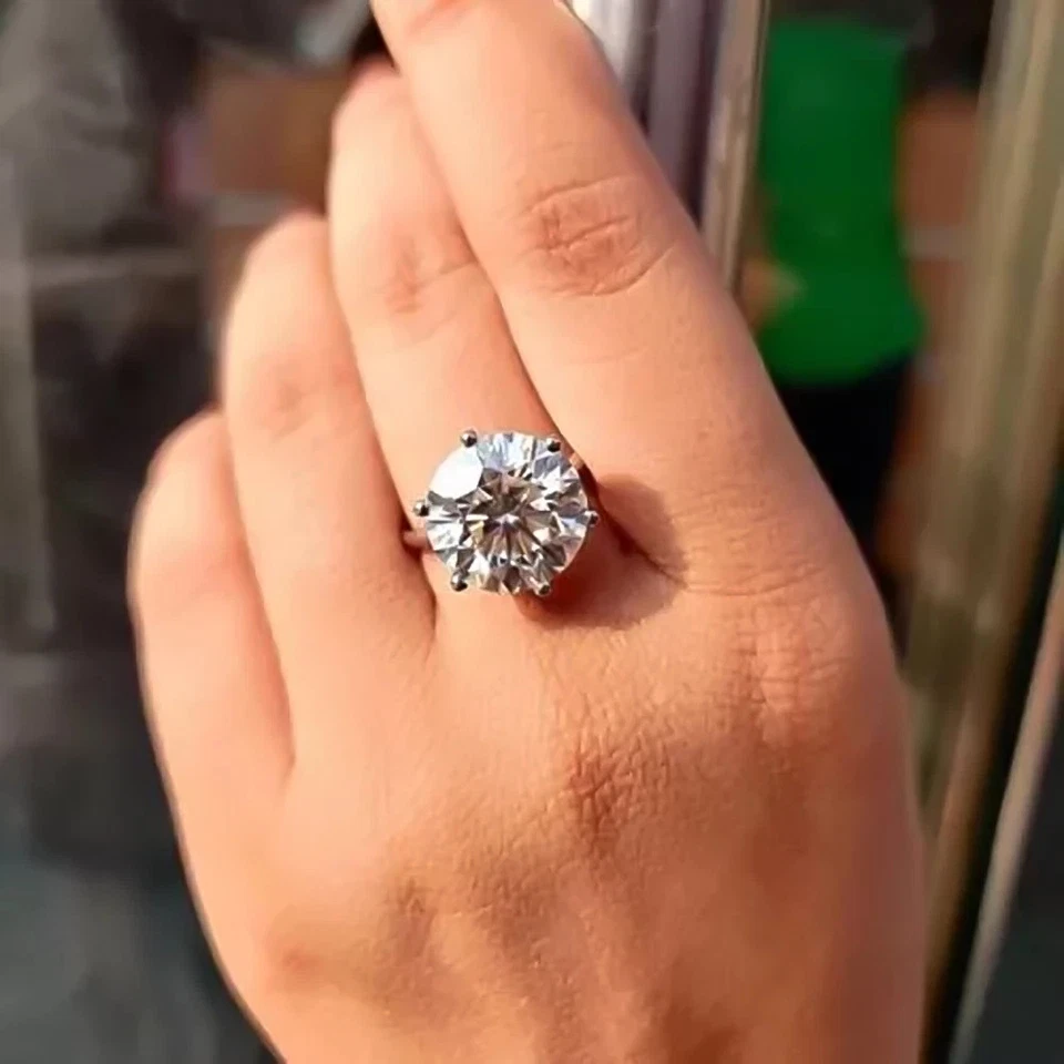 Anillo solitario de compromiso de oro blanco de 14 quilates de corte redondo de diamantes creados en laboratorio de 5,50 quilates FN Foto 1 de 1