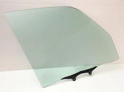 Passenger/Right Side Front Door Window Glass For 1996-2000 Toyota RAV4 4 Door - Image 1 of 4
