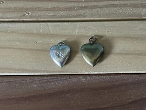 Deux serrures cœur vintage ouvrent pendentif 0,75 pouces argent avec pierre blanche et laiton - Photo 1/6