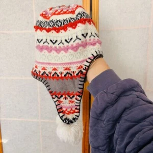 Damen Nathaniel Cole Strick Trapper Mütze Bommel Poofs Wintermütze rosa bestickt - Bild 1 von 7
