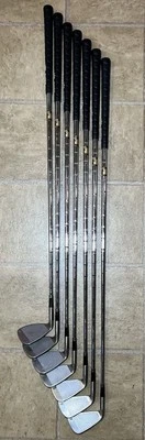 Juego de varillas de acero Top Flite Tour tamaño mediano 4-PW Dynalite Gold S300 bonitas empuñaduras Foto 1 de 4