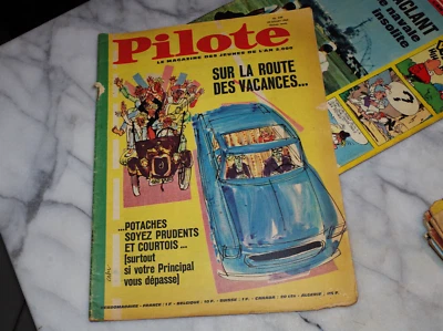 PILOTE 249 de 1964 COMPLET AVEC PILOTORAMA, ASTERIX et CLEOPATRE BON ETAT - Photo 1/3