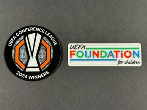 SPORTING ID UEFA CONFERENCE LEAGUE 2024 GANADORES Y PARCHE DE FUNDAMENTO JUGADOR - Imagen 1 de 2