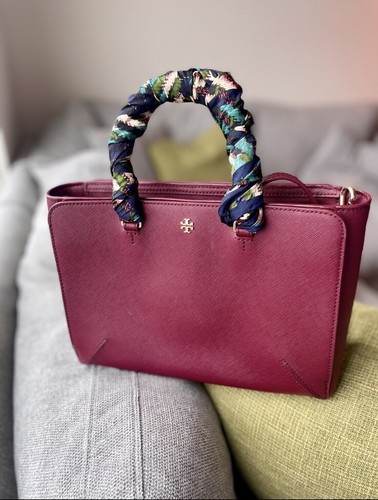 TORY BURCH EMERSON TOP ZIP LEATHER BAG WITH TORY BURCH NECKERCHIEF