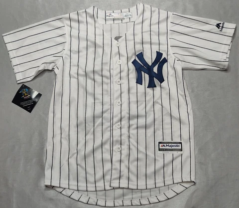 NEW YORK YANKIES MAJESTIC Men Small AARON JUDGE #99  White Pinstriped Jersey NEW Cover