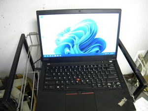 Lenovo Thinkpad T490 i7-8565u 1.8GHz 256GB 8GB 14" FHD HDMI Win 11P puerto USB defectuoso - Imagen 1 de 6