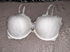 Vtg Y2K Gilligan O’Malley Bra White Padded Balconette Push-Up Lace Size 38DD - Picture 1 of 8