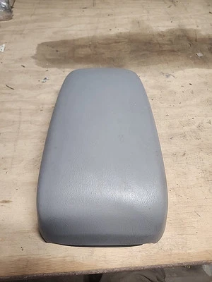 2000-2007 Ford Taurus Center Console Gray Leather Armrest Top Lid Cover OEM - Image 1 of 4