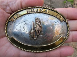 Silver HMJRA CHAMPION Belt Buckle 1985 Barrel Trophy Yazzie ART Rodeo RARE VG+ - Imagen 1 de 4