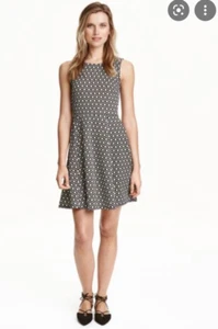 H&M Fit & Flare Kleid Gr. M schwarz-weiß Freizeit Skater Tank - Bild 1 von 8