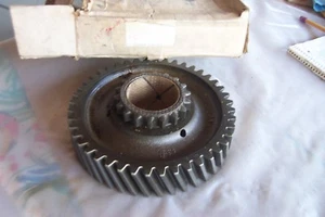 Euclid / Terex Neuteil # 9026899 / Altteil # 9021701 Getriebe - Bild 1 von 2