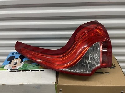 Luz trasera usada del lado derecho del pasajero Volvo XC60 2010 2011 con lámpara Foto 1 de 4