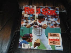 1985 BOSTON RED SOX OFFICIAL BASEBALL YEARBOOK EX-MINT - Picture 1 of 2