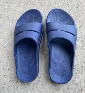 Oofos Damen/Herren Recovery Sandalen blau Pantoletten Slipper 42 M9 W11 - Bild 1 von 3