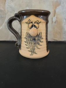 RARE 1970s VINTAGE PETER PETRIE SIGNED FACE BEARDED CUP MUG POTTERY - Picture 1 of 5