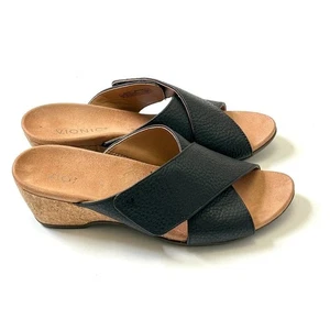 Vionic Leticia Black Pebbled Leather Wedge Sandal Sz 8 Comfy Adjustable Strap - Picture 1 of 7