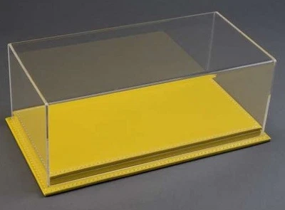 Vitrine Mulhouse mit gelben Lederboden Maßstab 1:18 ATLANTIC NEU OVP