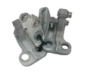 08-12 LAND ROVER LR2 Passenger Right Front Lower & Upper Door Hinge Pair OEM - Picture 1 of 5