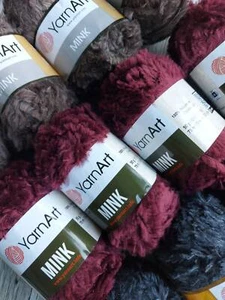Yarn Yarnart Mink yarn faux fur yarn long eyelash yarn fun fur yarn sparkly yarn - Picture 1 of 12