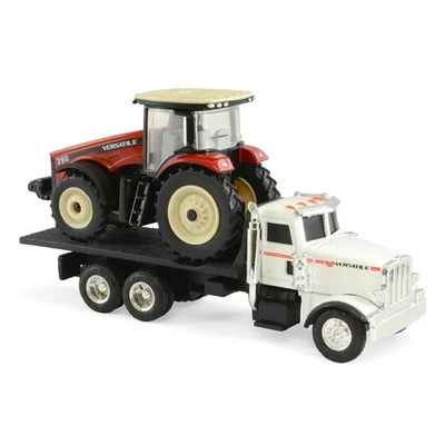 ERTL 1/64 Versatile 290 MFWD Trattore Su Peterbilt 367 Concessionaria Camion - Immagine 1 di 4