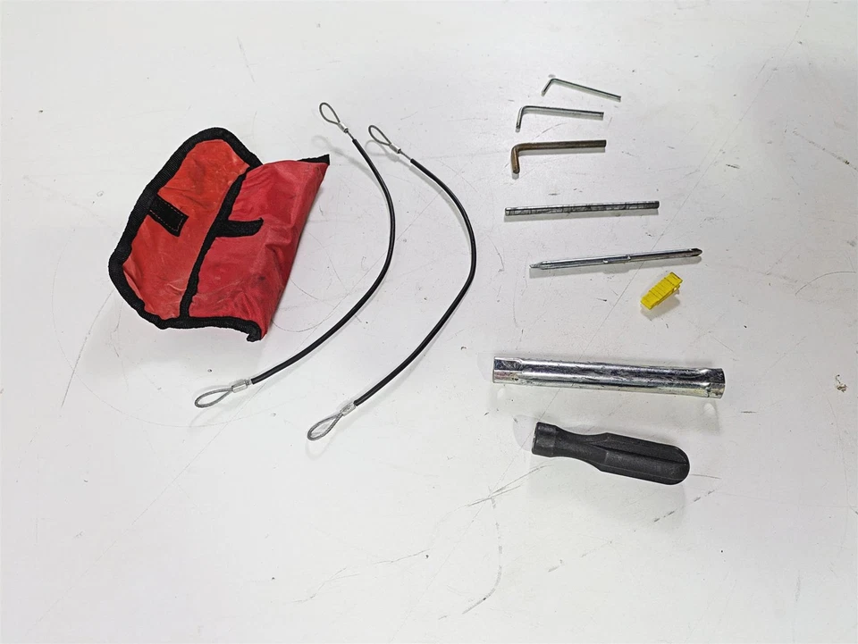 Ducati Monster 1200 S 2016 caja de herramientas bolsa juego de herramientas 69720291B Foto 1 de 4