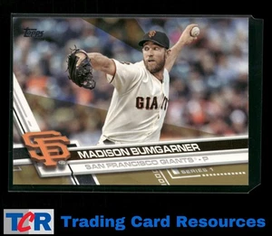 2017 Topps #65 Madison Bumgarner Gold #/2017 - Picture 1 of 2