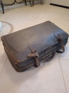 Antique Leather Doctors Travel Suitcase Bag Straps Brass Hardware Metal Frame - Picture 1 of 9