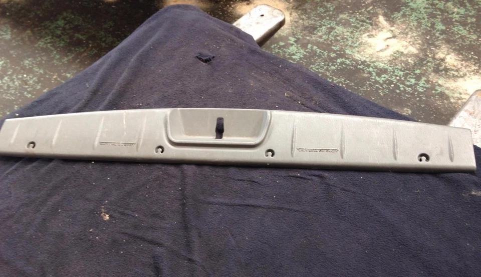 Chrysler Grand Voyager уложить & Go 2005-2007 ботинок отделка панель - Изображение 1 из 1